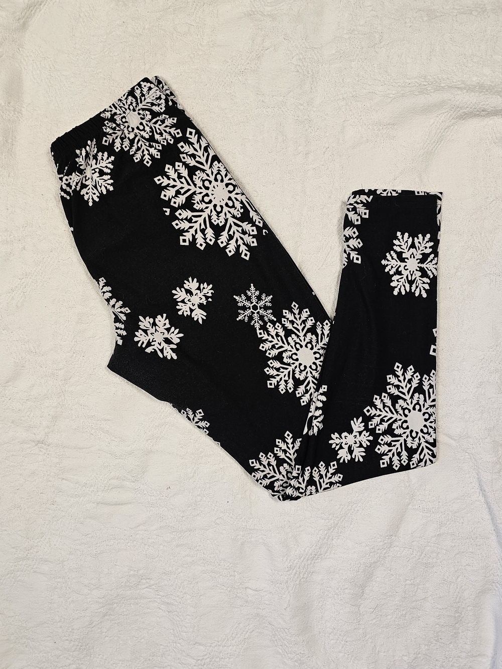 Agnes & Dora Snowflake Leggings L Black Holiday Buttery Soft Stretch